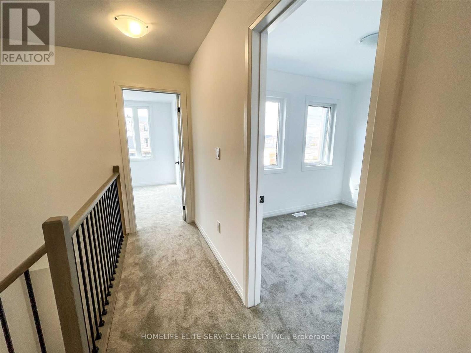 58 Fairlane Avenue, Barrie (Painswick South), Ontario  L9J 0M9 - Photo 25 - S12916118