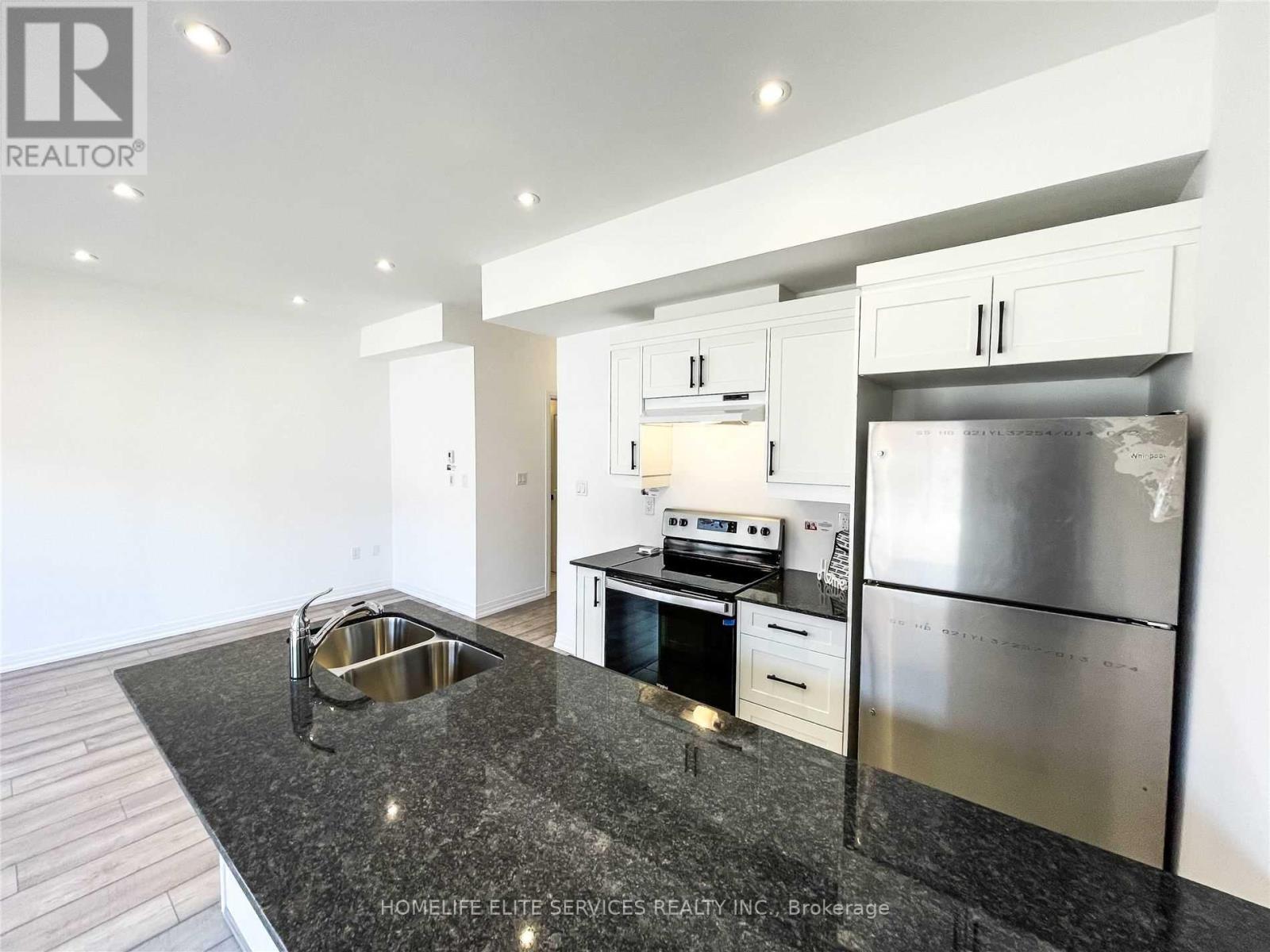 58 Fairlane Avenue, Barrie (Painswick South), Ontario  L9J 0M9 - Photo 29 - S12916118