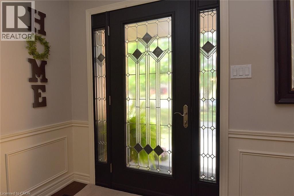 18 Charterhouse Crescent, Ancaster, Ontario  L9G 4E5 - Photo 4 - 40814049