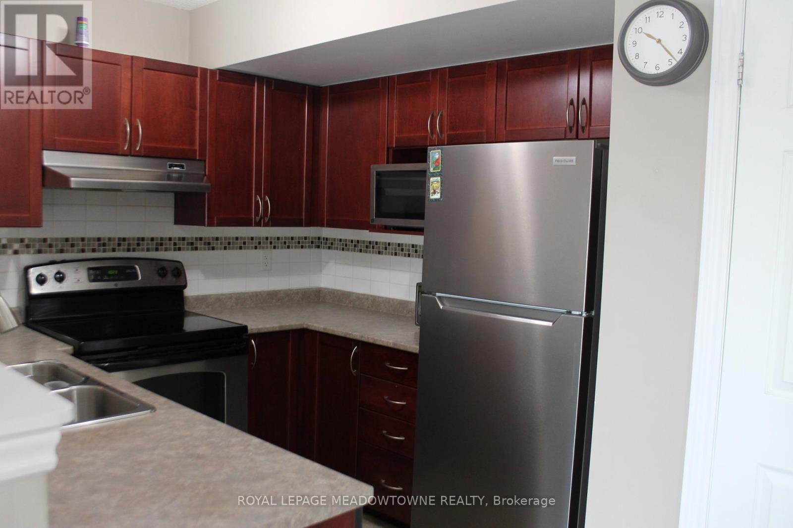 310 - 1360 Main Street E, Milton, Ontario  L9T 7S5 - Photo 8 - W12916070