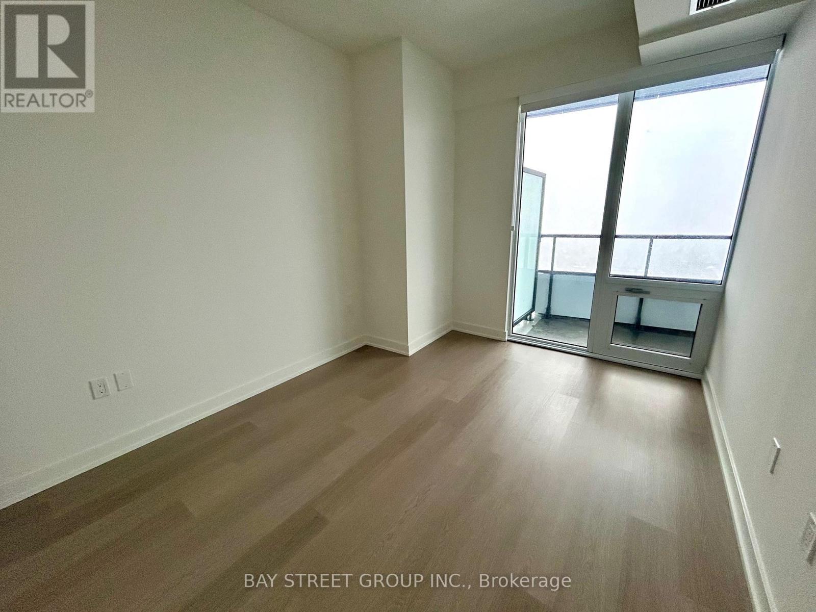 1308 - 448 Burnhamthorpe Road W, Mississauga, Ontario  L5B 4M6 - Photo 10 - W12916078