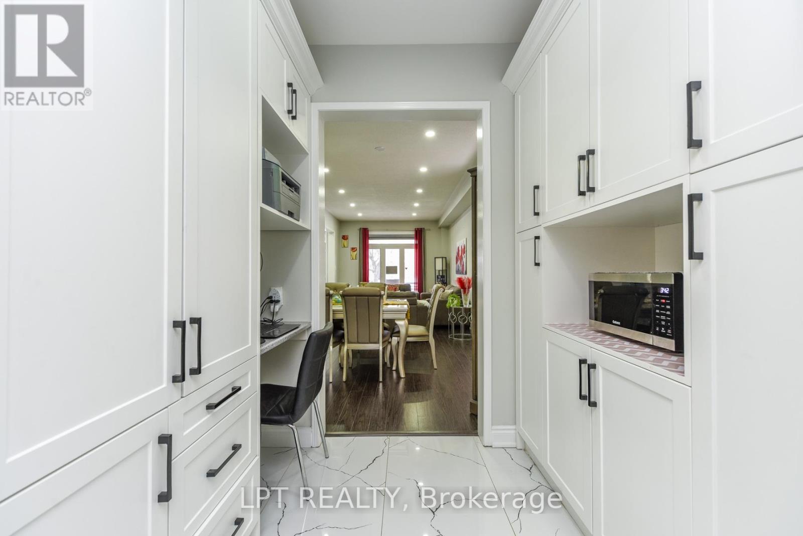 7 Chapparal Drive, Brampton, Ontario  L6R 3C5 - Photo 17 - W12916082