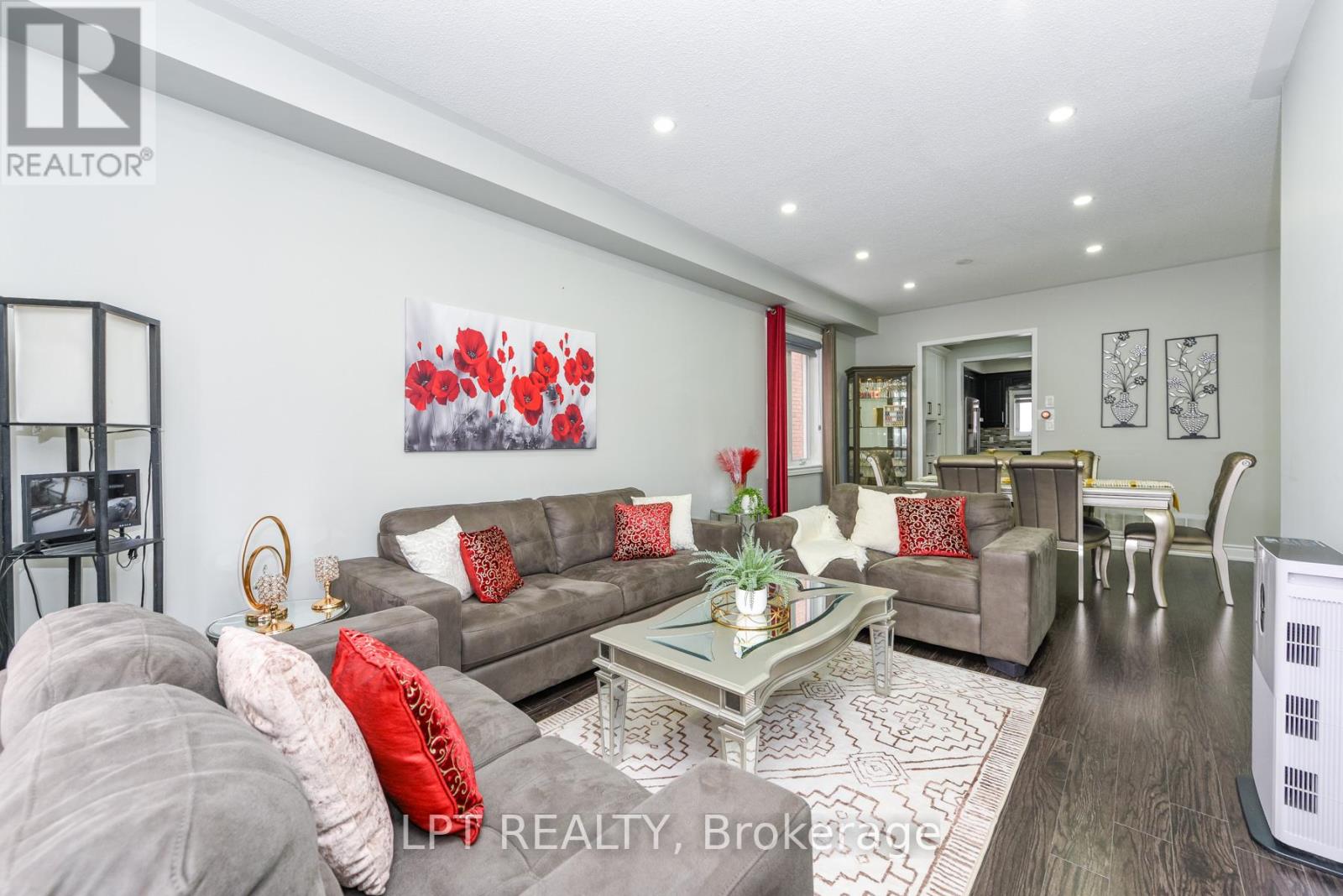 7 Chapparal Drive, Brampton, Ontario  L6R 3C5 - Photo 4 - W12916082