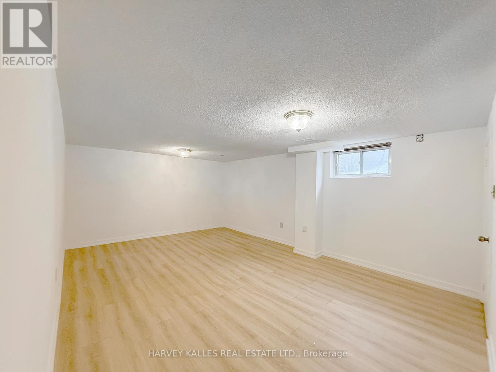 214 Dixon Road, Toronto (Kingsview Village-The Westway), Ontario  M9P 2M1 - Photo 17 - W12916084