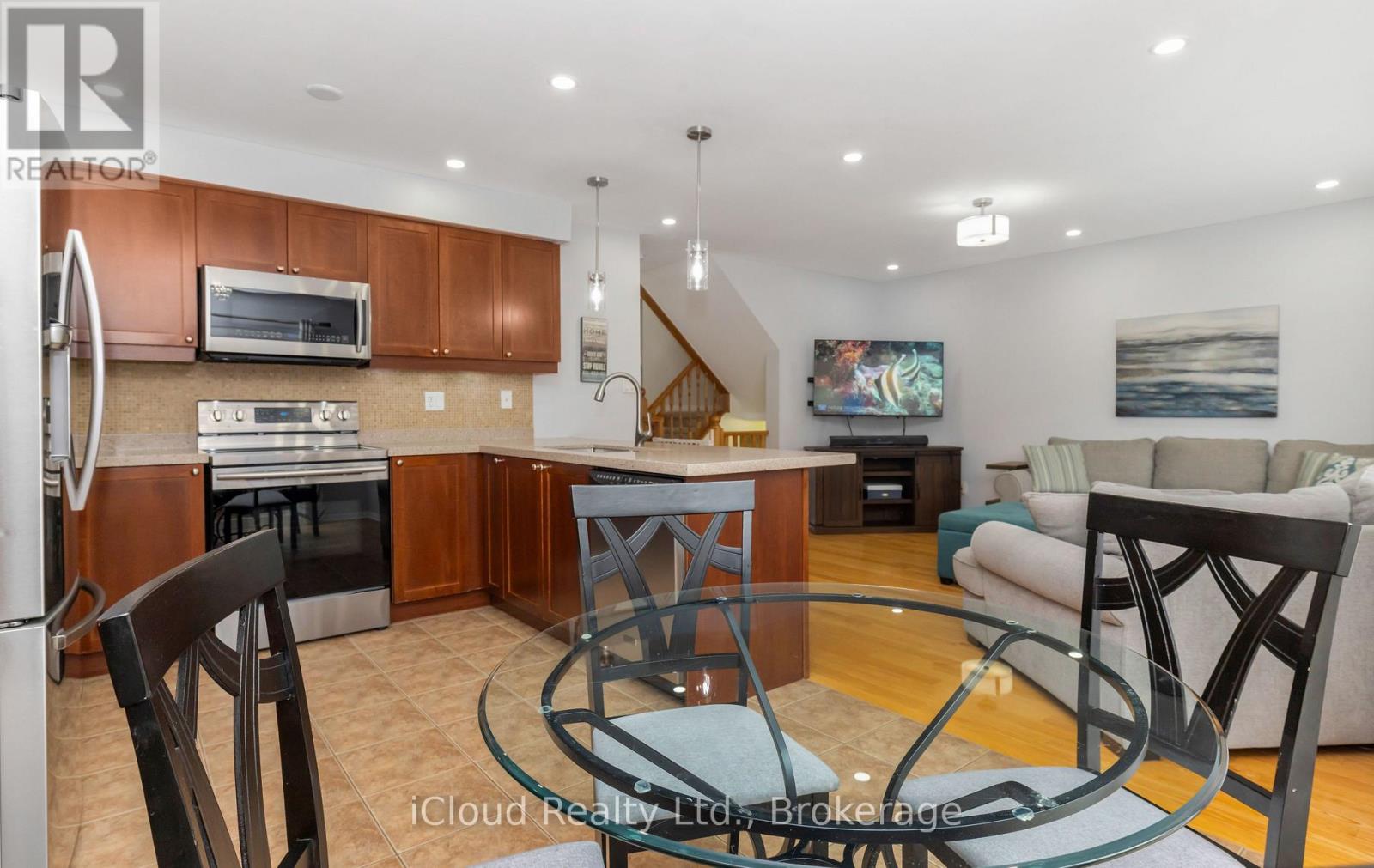 935 Vickerman Way, Milton, Ontario  L9T 0K5 - Photo 14 - W12916106