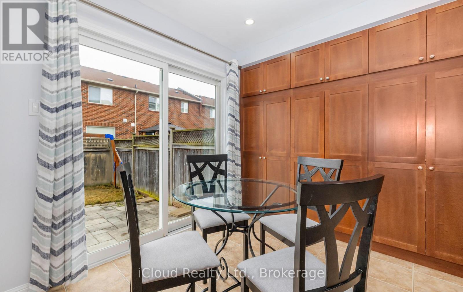 935 Vickerman Way, Milton, Ontario  L9T 0K5 - Photo 15 - W12916106