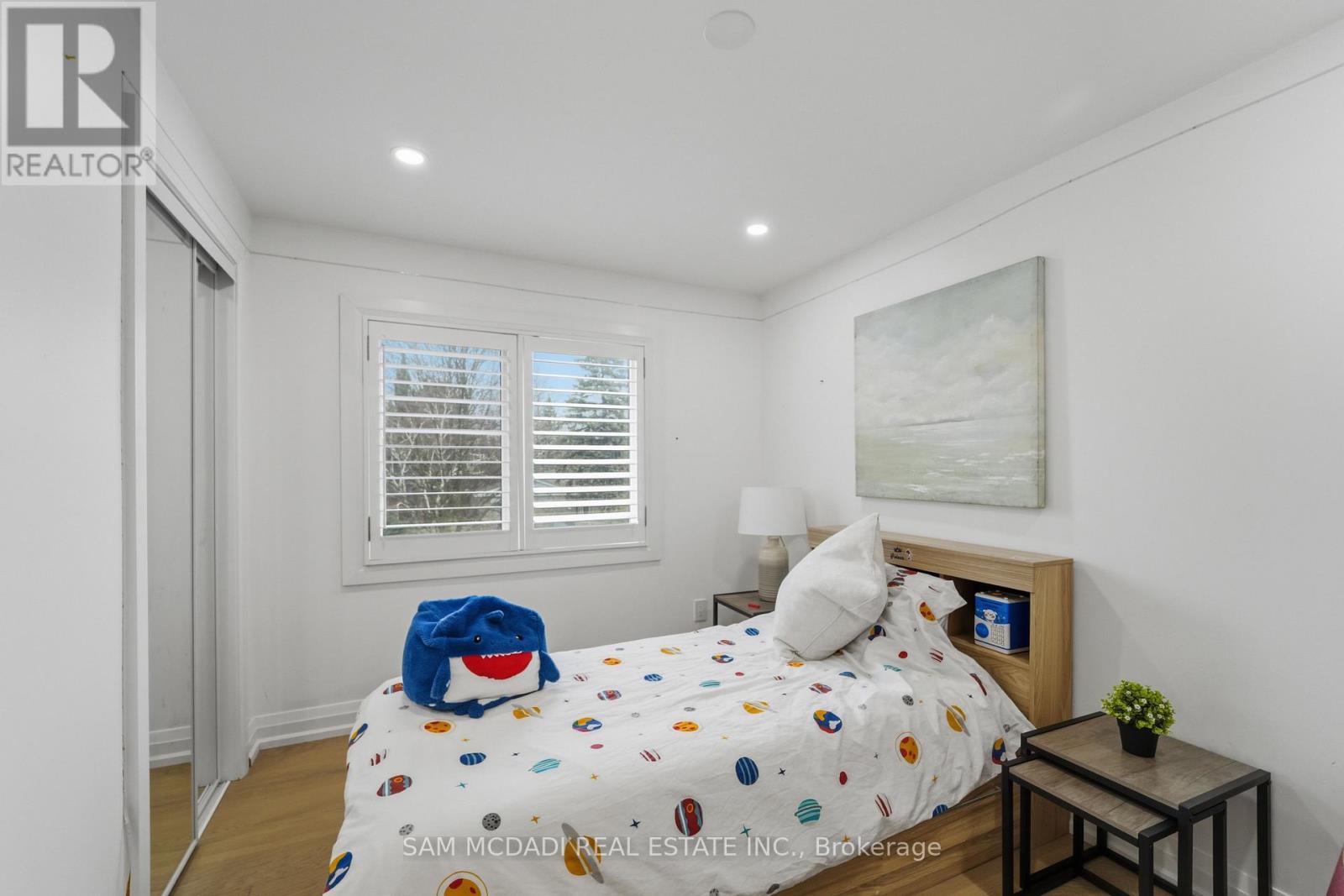 2290 Devon Road, Oakville, Ontario  L6J 5R4 - Photo 21 - W12916140