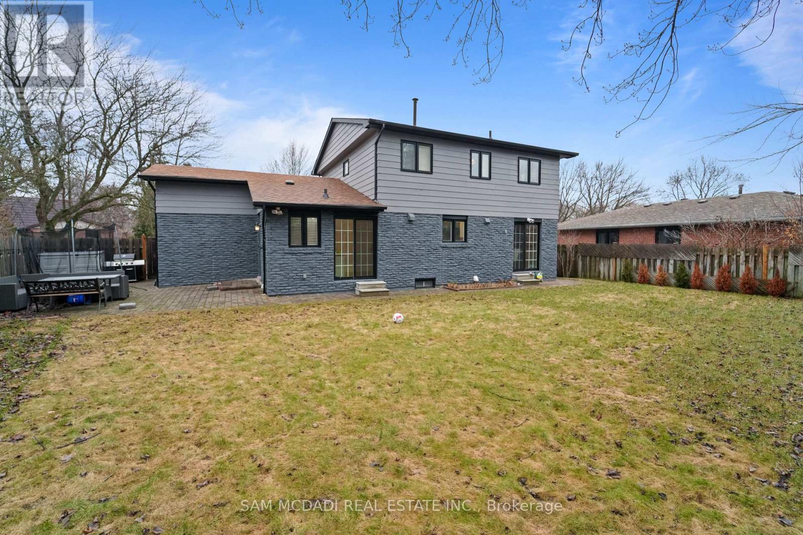 2290 Devon Road, Oakville, Ontario  L6J 5R4 - Photo 28 - W12916140