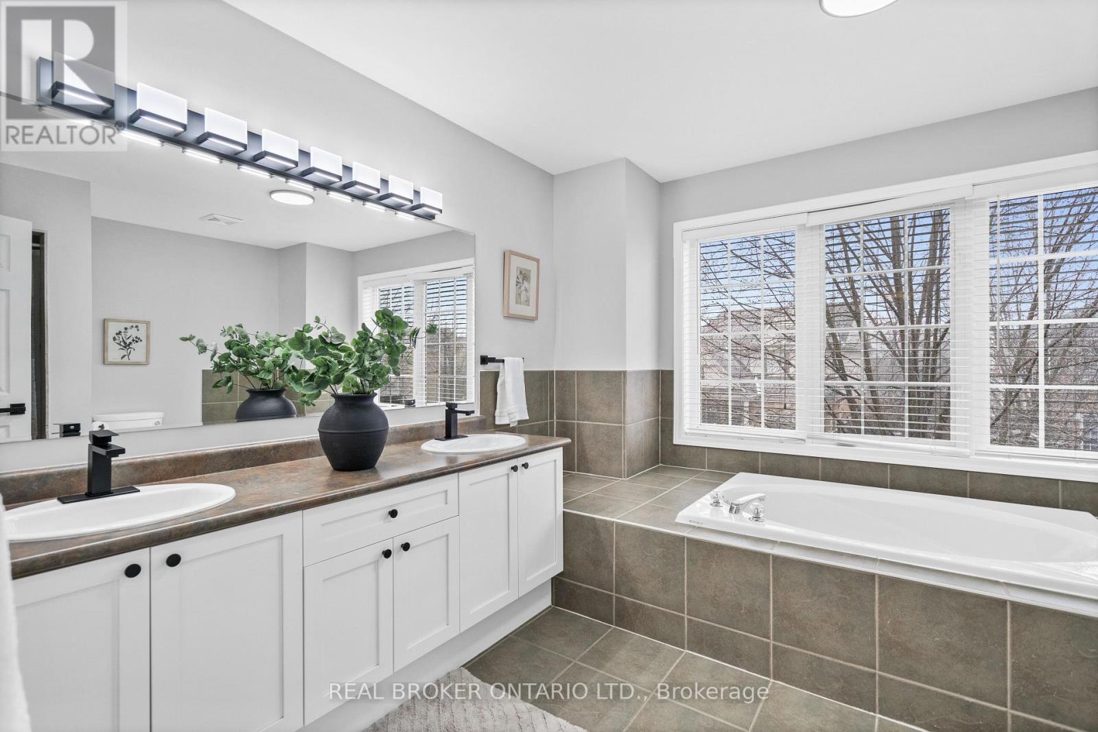 1537 Morse Place, Milton, Ontario  L9T 5V5 - Photo 19 - W12916142