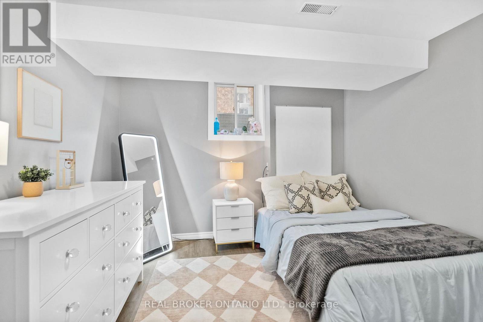 1537 Morse Place, Milton, Ontario  L9T 5V5 - Photo 39 - W12916142