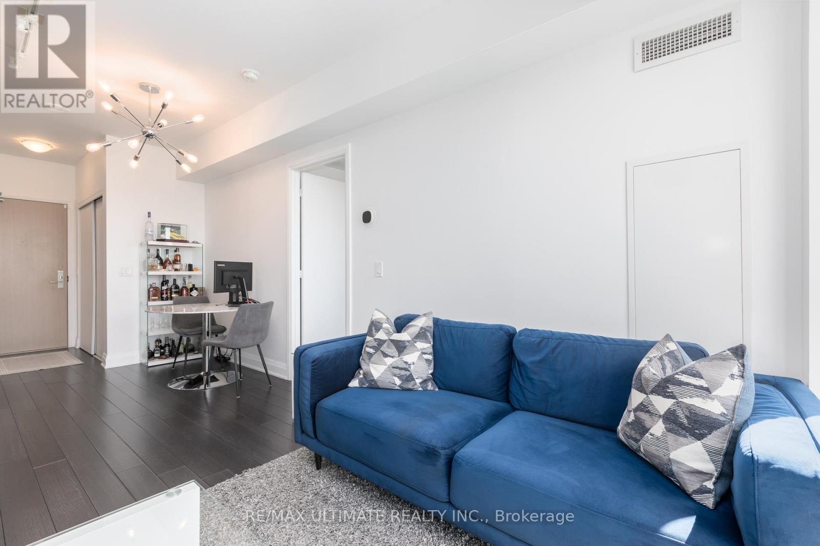 511 - 16 Mcadam Avenue, Toronto (Yorkdale-Glen Park), Ontario  M6A 1S5 - Photo 10 - W12916162