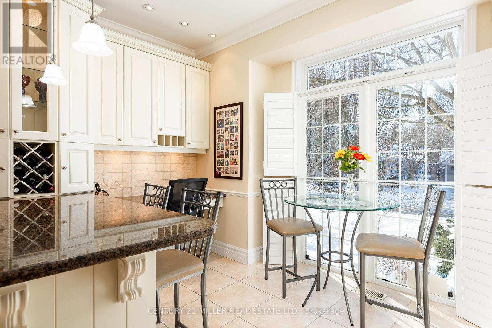 23 Chisholm Street, Oakville, Ontario  L6K 3W2 - Photo 10 - W12916206