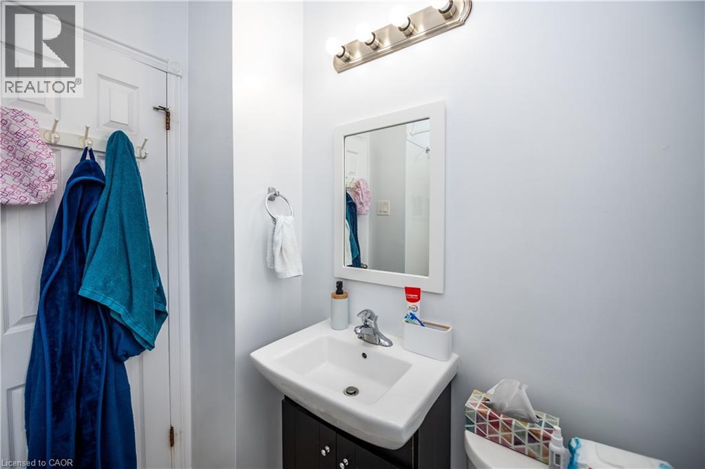 62 Harold Court, Hamilton, Ontario  L8S 2R9 - Photo 10 - 40810646