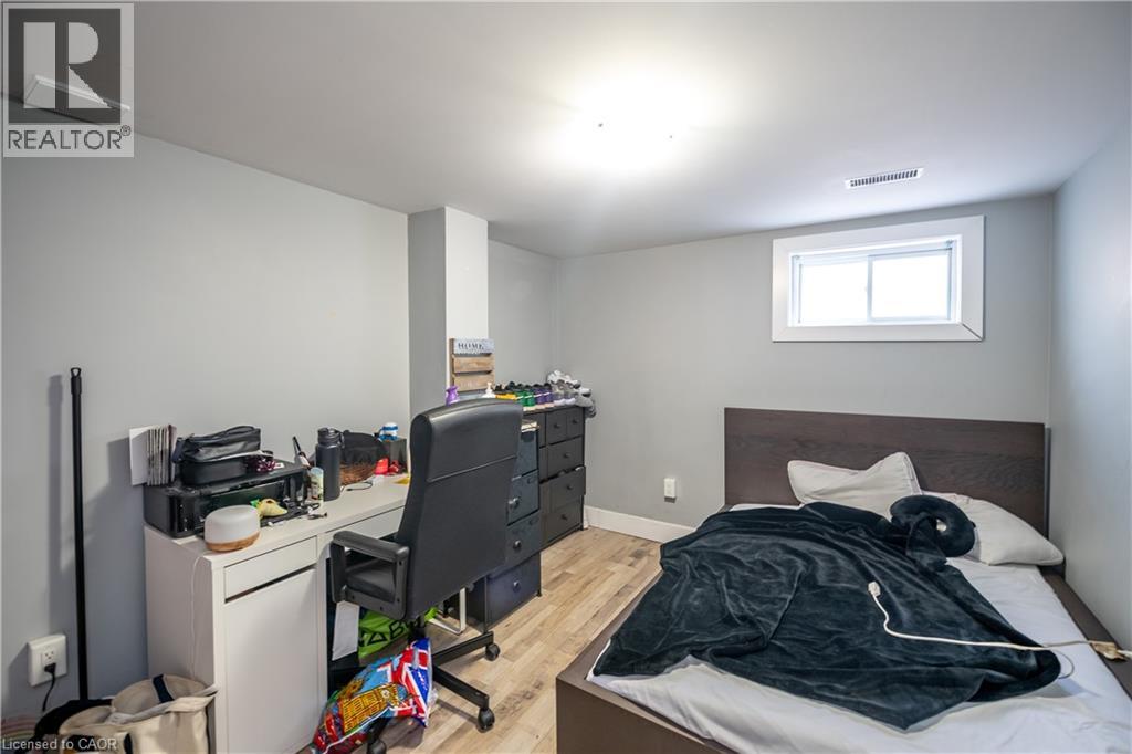 62 Harold Court, Hamilton, Ontario  L8S 2R9 - Photo 18 - 40810646