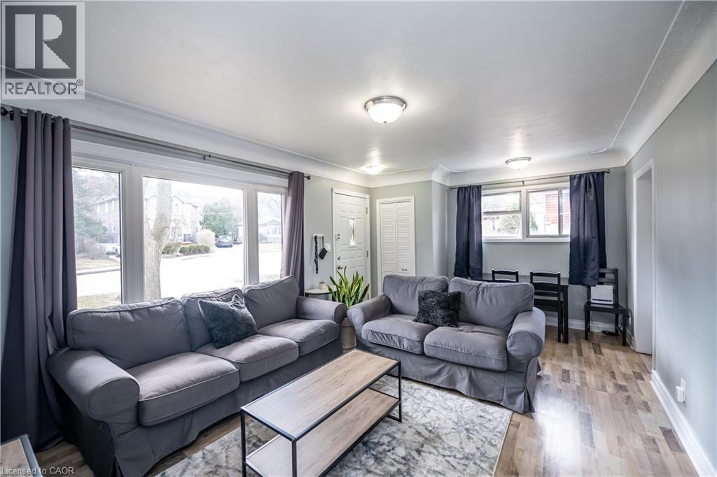 62 Harold Court, Hamilton, Ontario  L8S 2R9 - Photo 3 - 40810646