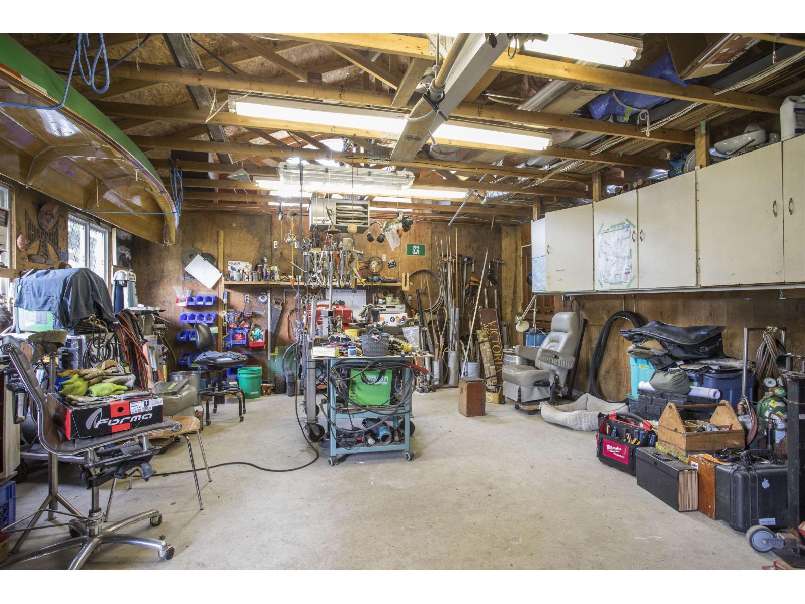 13852 Coldicutt Avenue, White Rock, British Columbia  V4B 3A9 - Photo 32 - R3102255