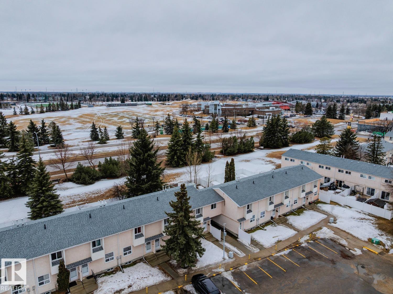 21 Lakewood Vg Nw, Edmonton, Alberta  T6K 2B3 - Photo 31 - E4478840