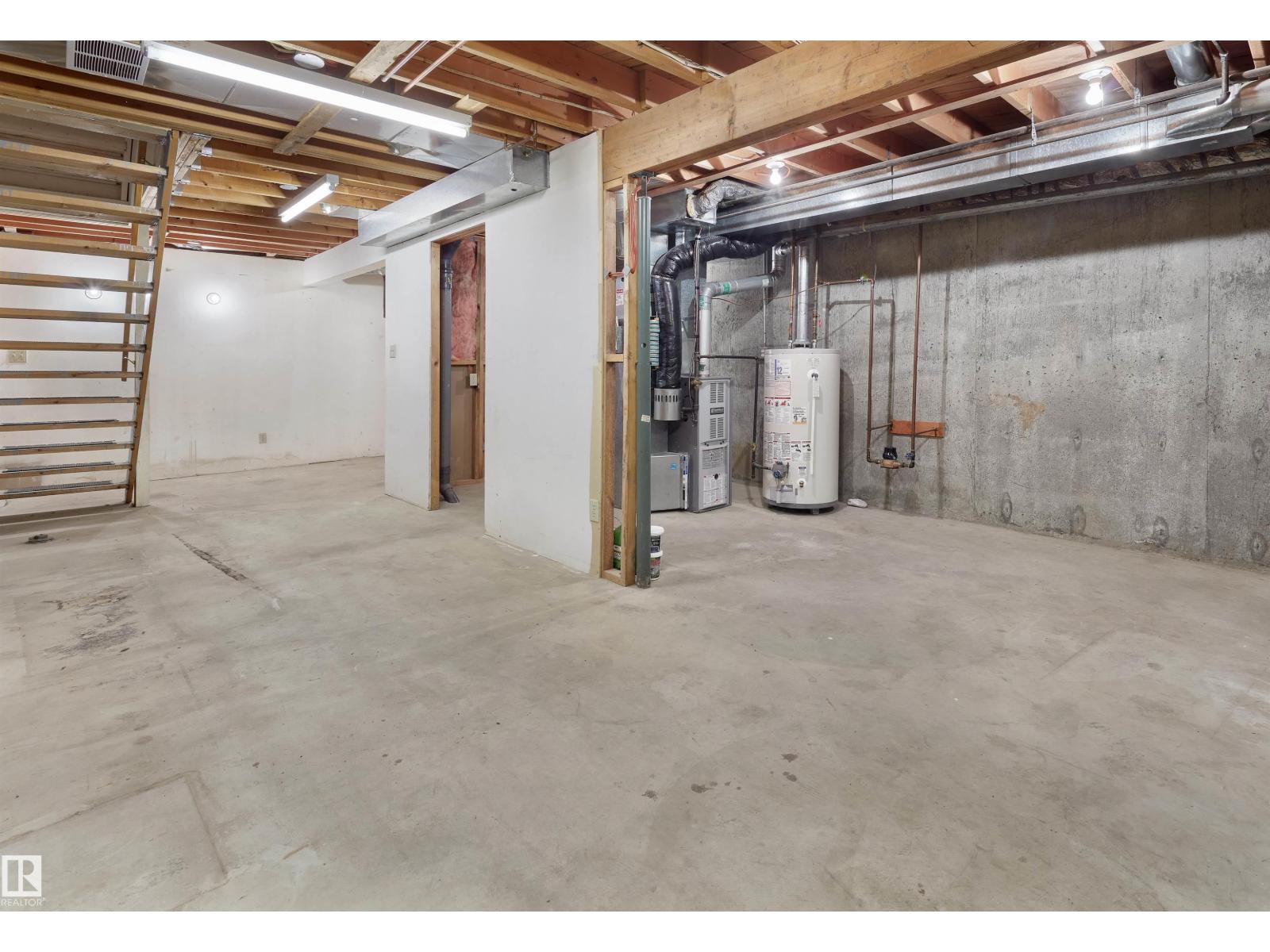 21 Lakewood Vg Nw, Edmonton, Alberta  T6K 2B3 - Photo 17 - E4478840