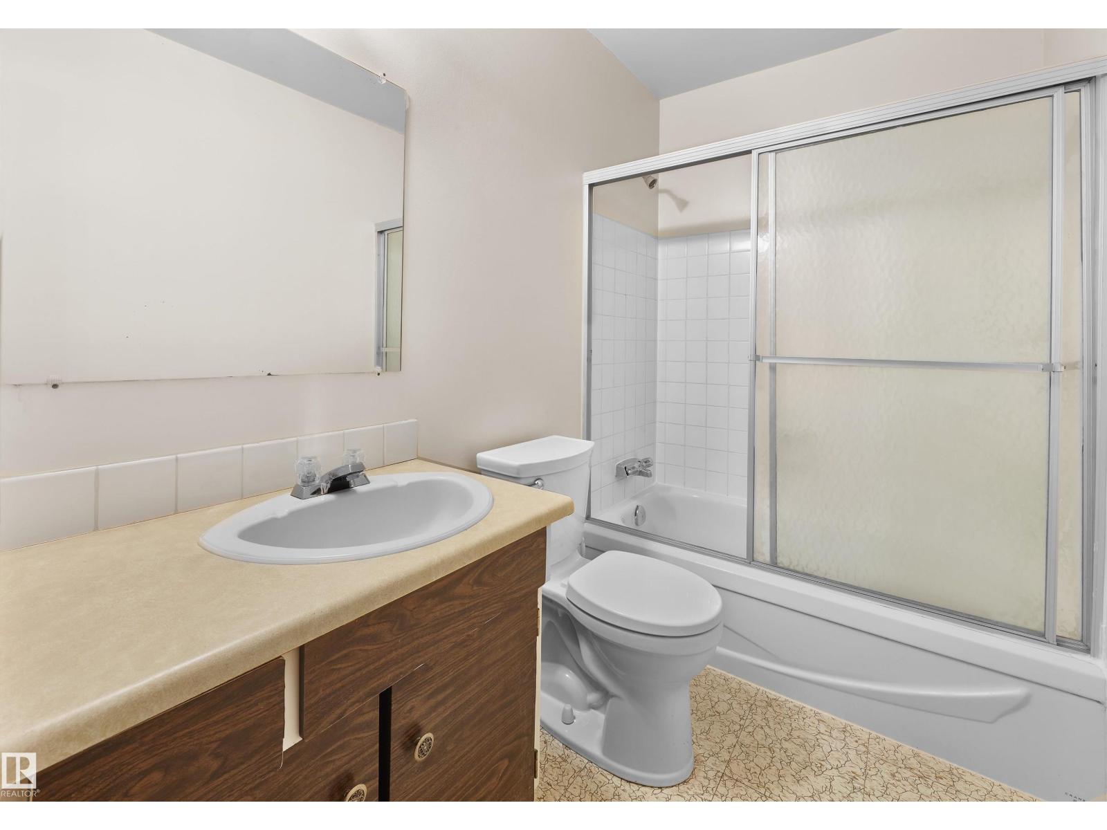 21 Lakewood Vg Nw, Edmonton, Alberta  T6K 2B3 - Photo 14 - E4478840