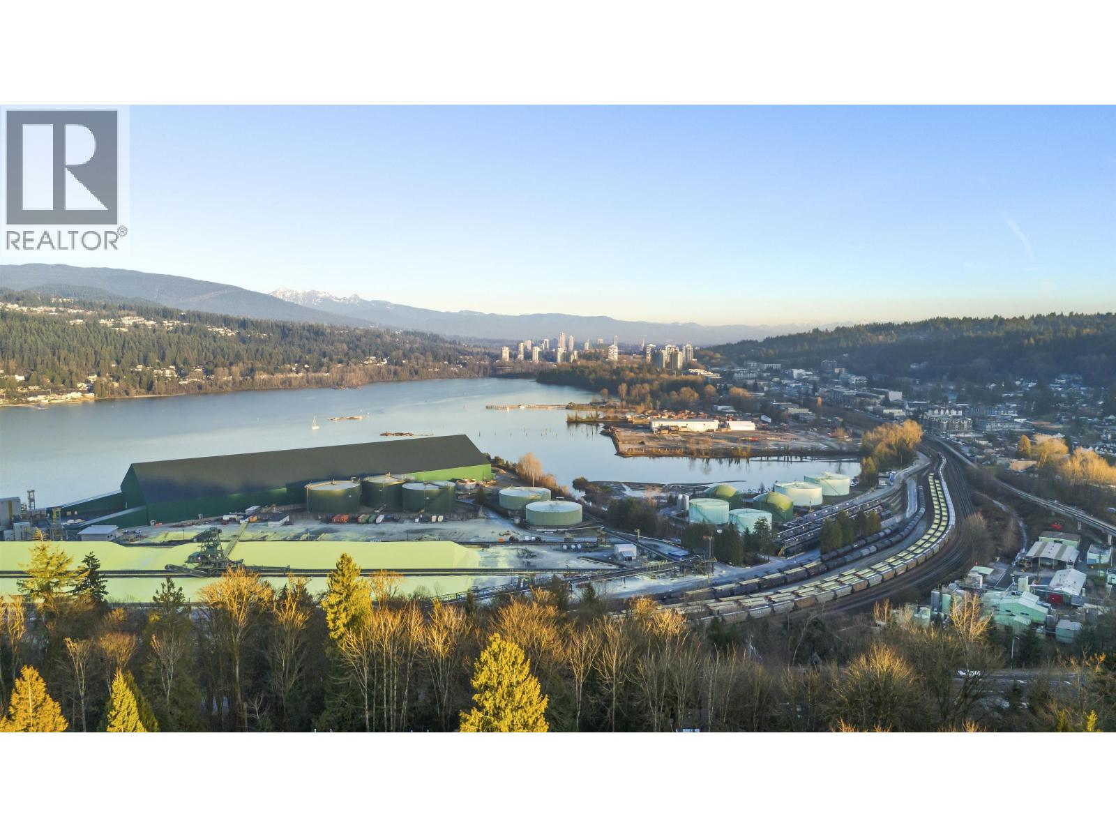 216 Cambridge Way, Port Moody, British Columbia  V3H 3W7 - Photo 5 - R3092950