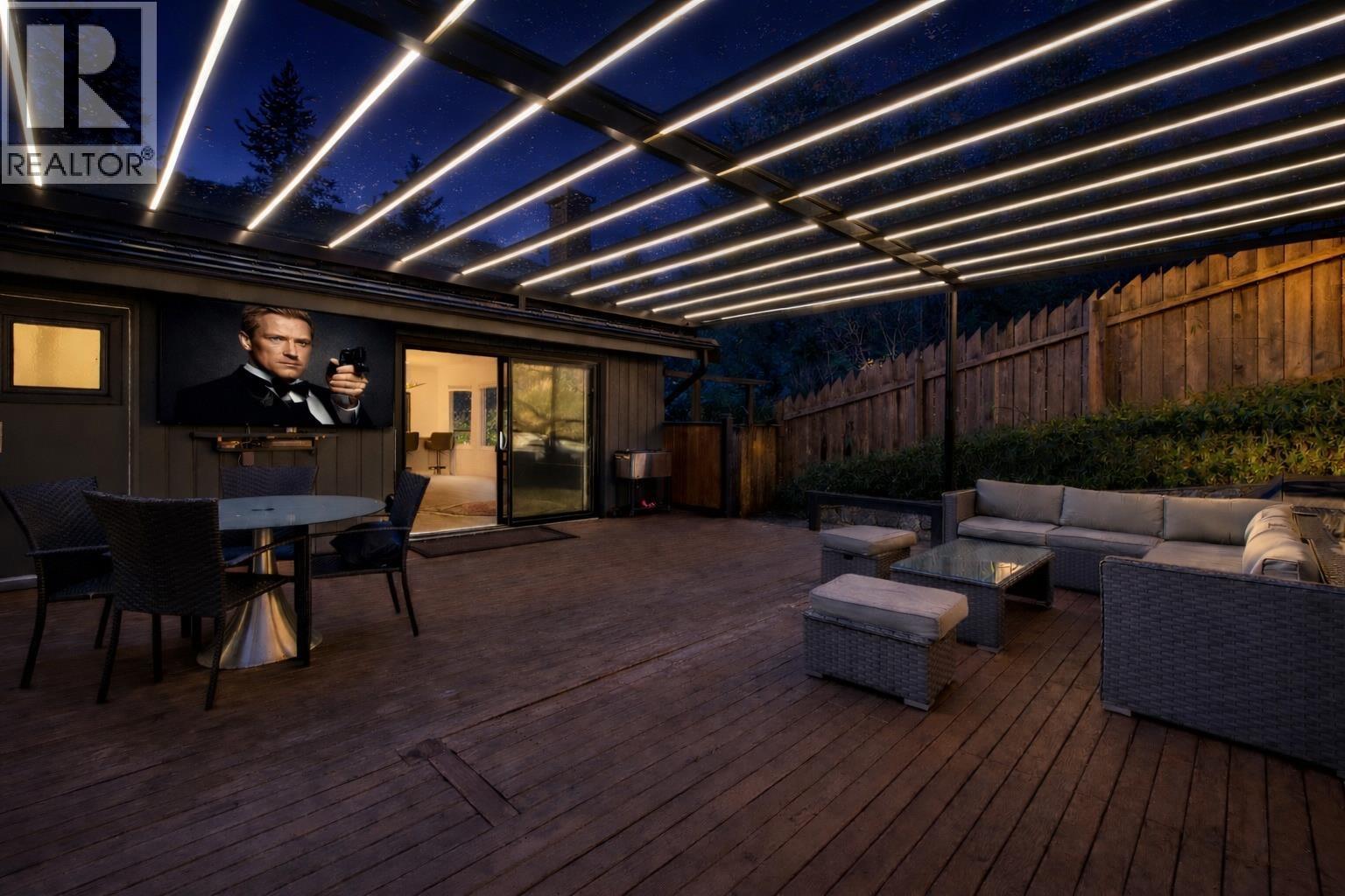 284 Montroyal Boulevard, North Vancouver, British Columbia  V7N 4E5 - Photo 7 - R3091175