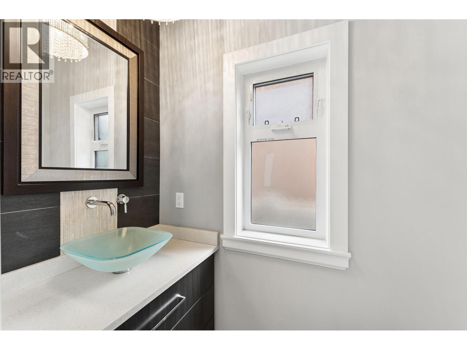 3233 Grant Street, Vancouver, British Columbia  V5K 3J1 - Photo 18 - R3102908