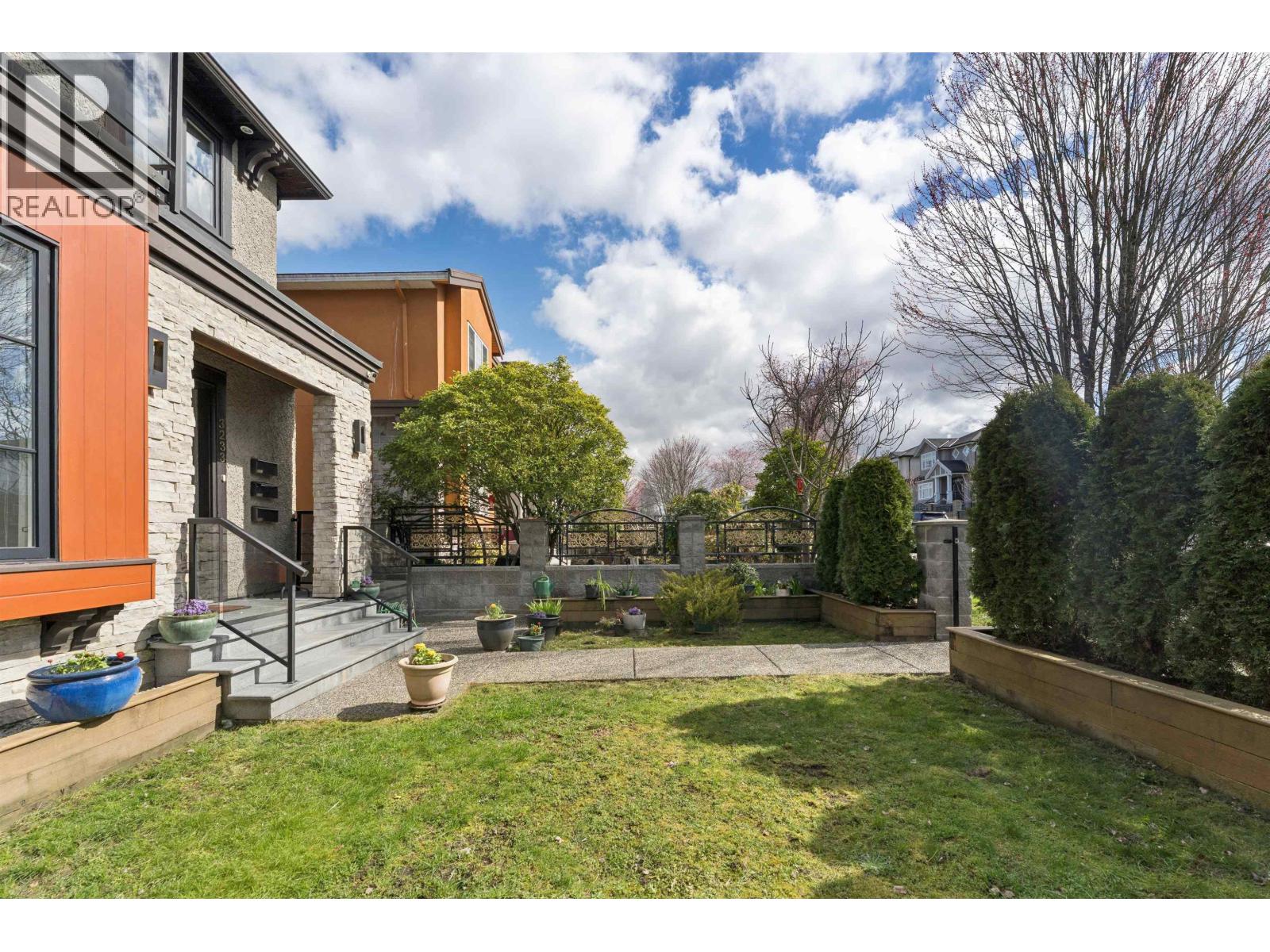 3233 Grant Street, Vancouver, British Columbia  V5K 3J1 - Photo 3 - R3102908