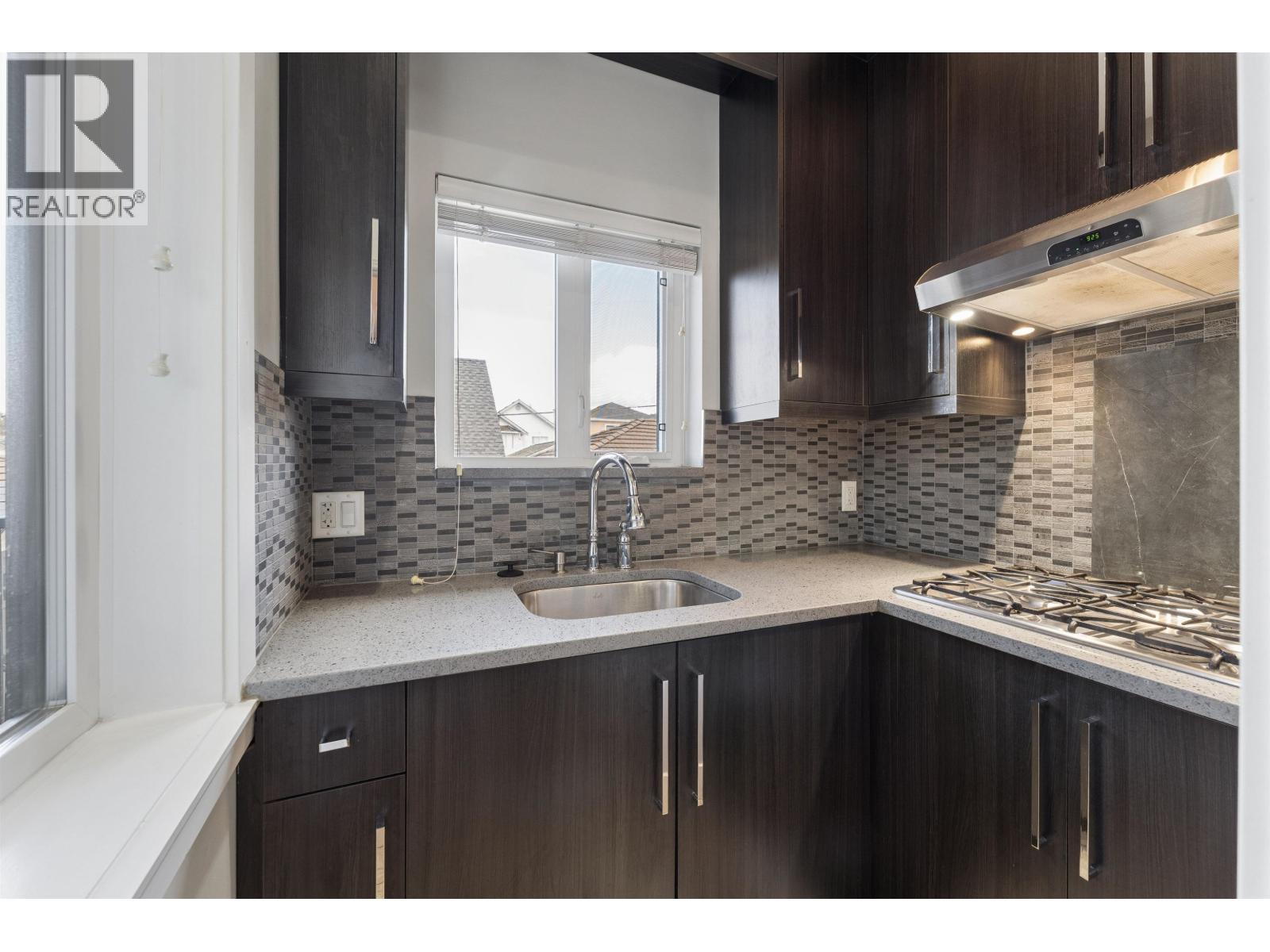 3233 Grant Street, Vancouver, British Columbia  V5K 3J1 - Photo 13 - R3102908