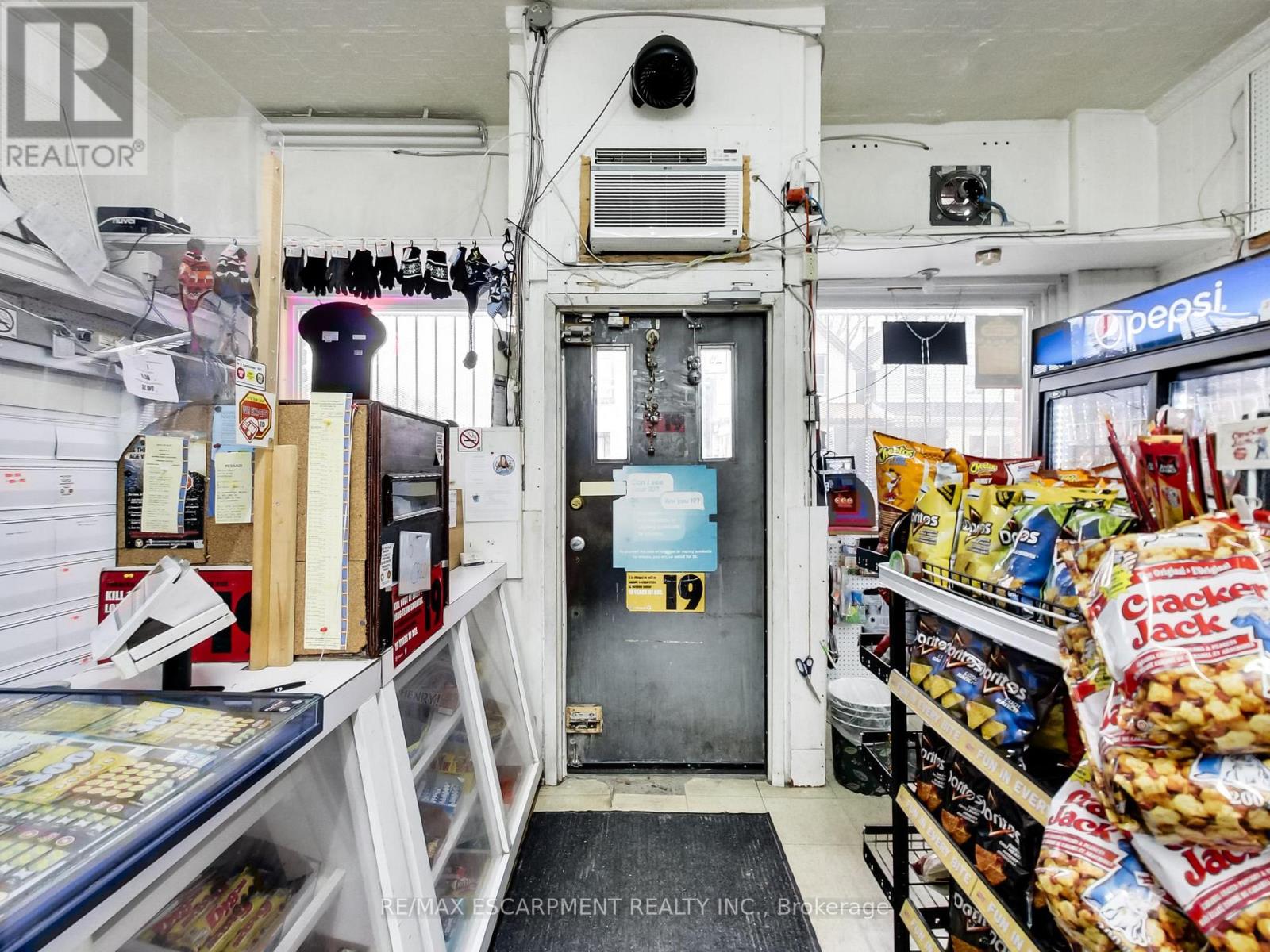 44 Francis Street, Hamilton (Industrial Sector), Ontario  L8L 3V3 - Photo 10 - X12916160