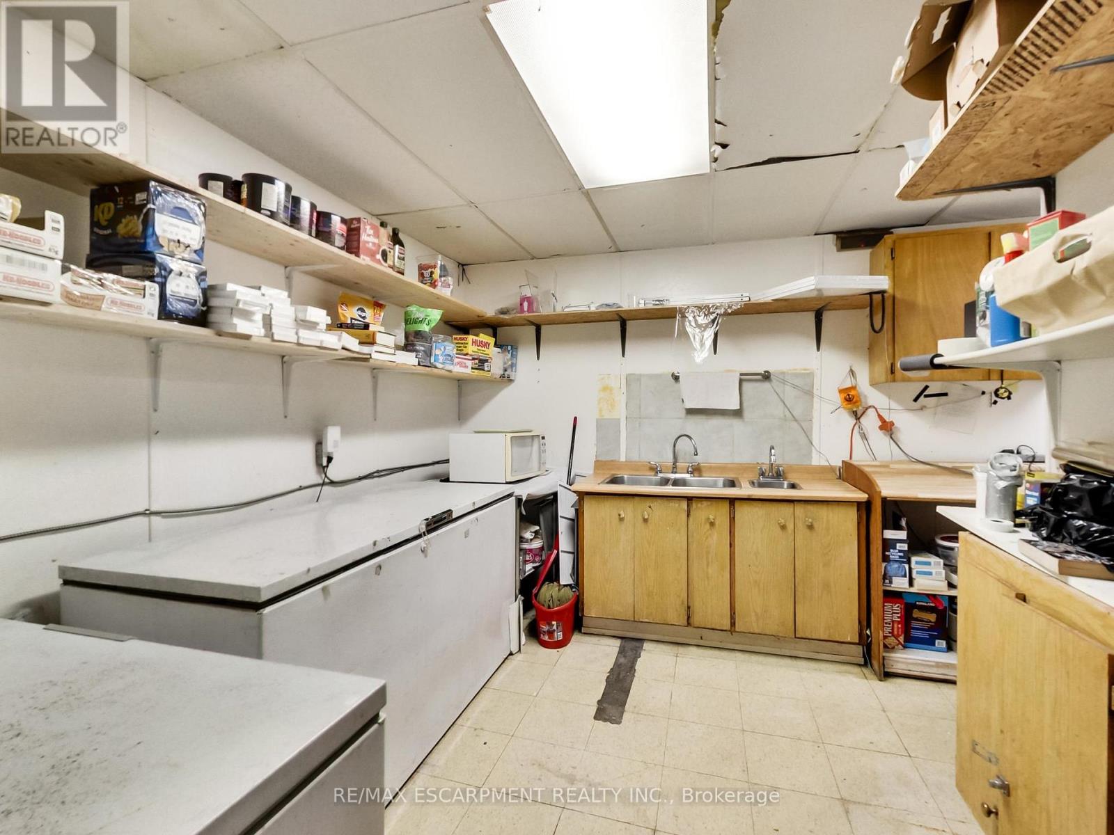 44 Francis Street, Hamilton (Industrial Sector), Ontario  L8L 3V3 - Photo 16 - X12916160