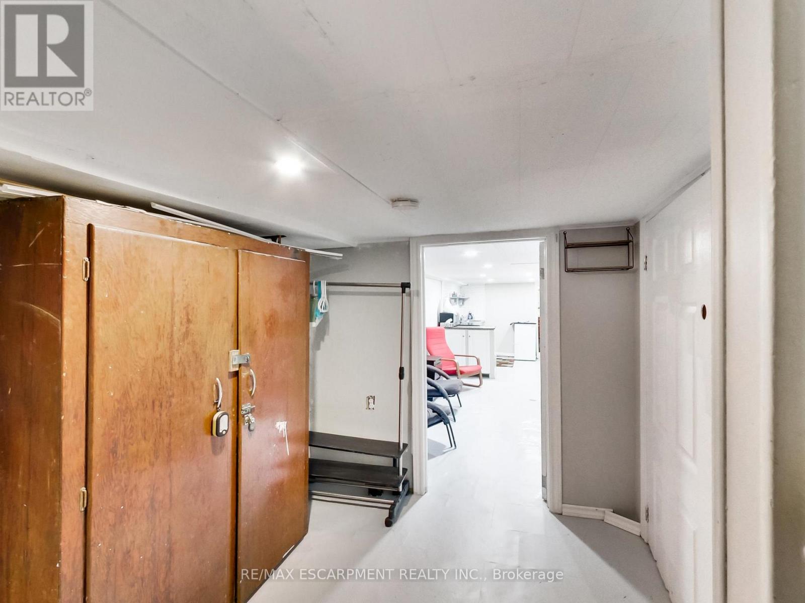 44 Francis Street, Hamilton (Industrial Sector), Ontario  L8L 3V3 - Photo 18 - X12916160