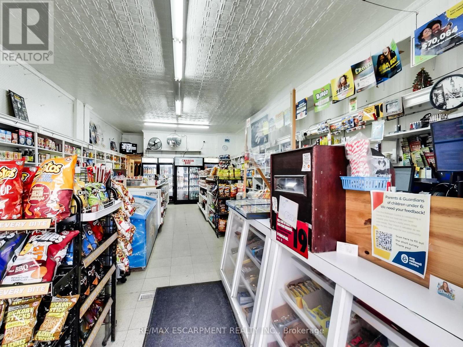 44 Francis Street, Hamilton (Industrial Sector), Ontario  L8L 3V3 - Photo 4 - X12916160