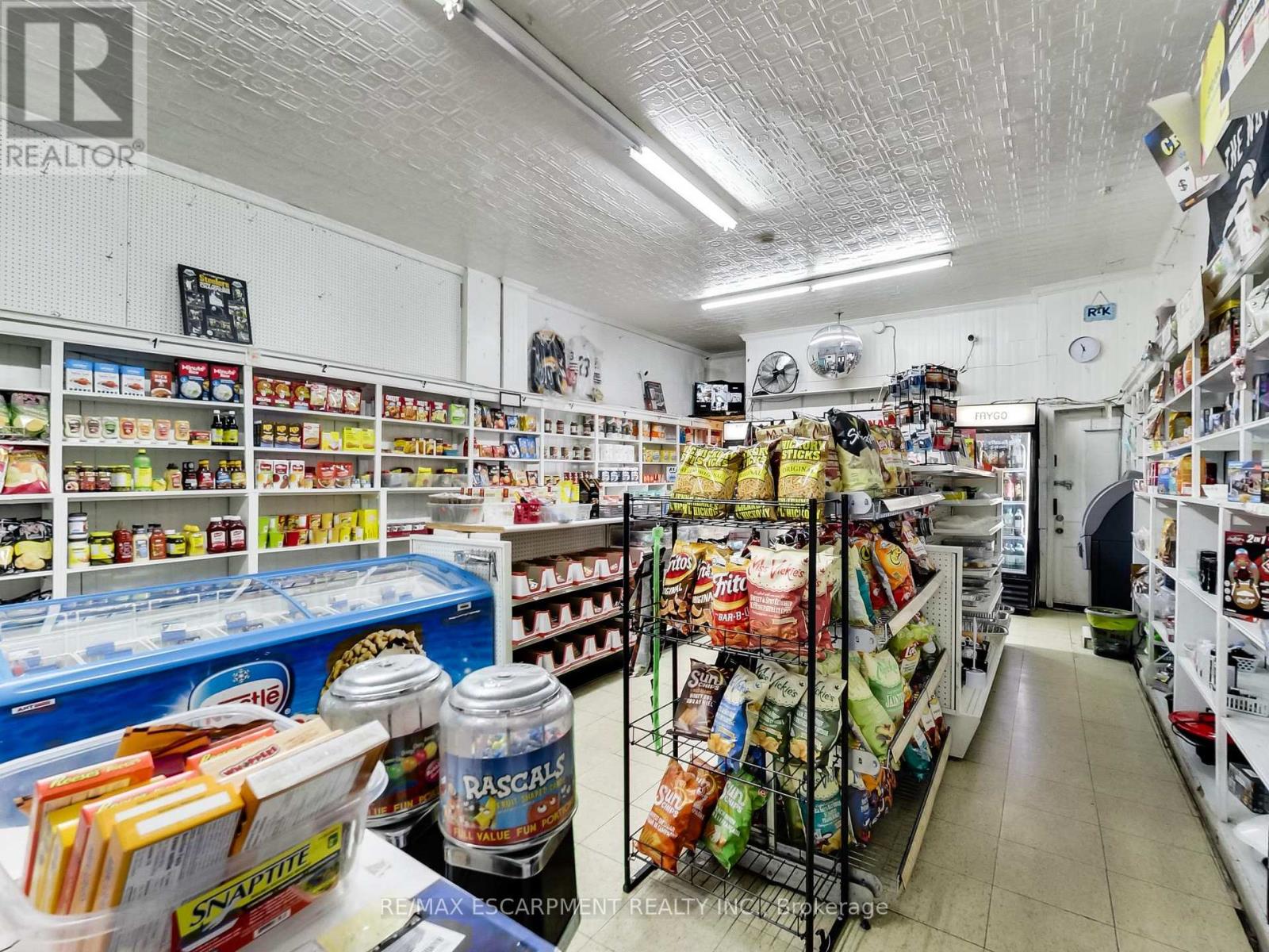 44 Francis Street, Hamilton (Industrial Sector), Ontario  L8L 3V3 - Photo 9 - X12916160