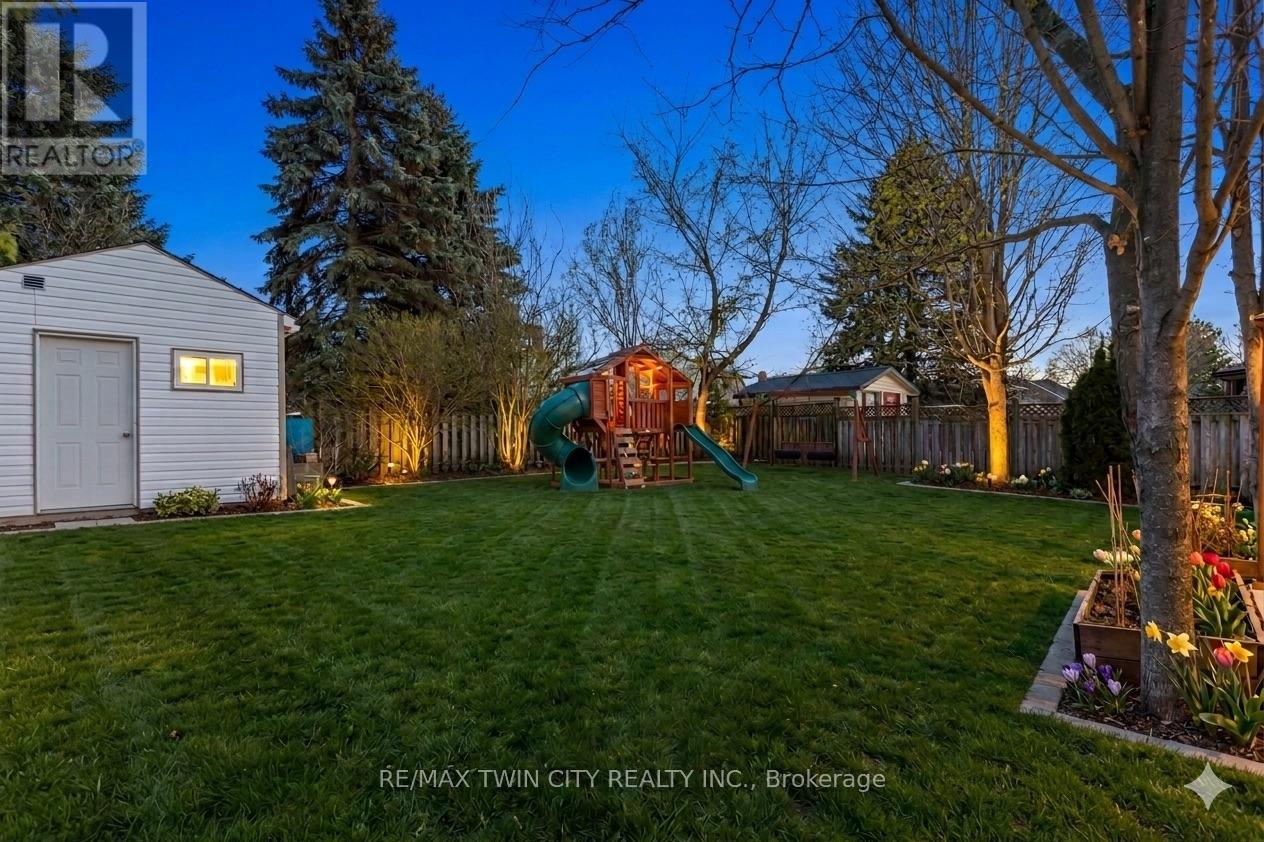 41 Delavan Drive, Cambridge, Ontario  N1S 4R4 - Photo 3 - X12838940