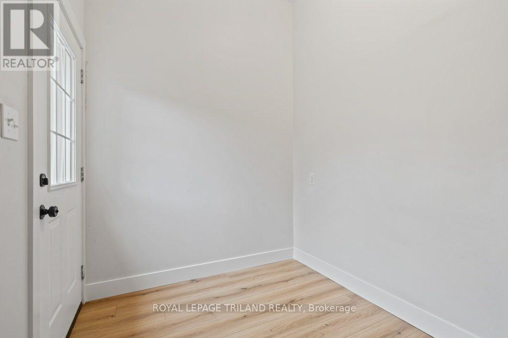 191 Catherine Street, North Middlesex, Ontario  N0M 2K0 - Photo 29 - X12788324