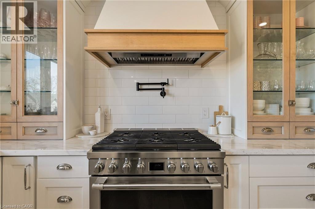 204 Falling Brook Drive, Ancaster, Ontario  L9G 1E6 - Photo 17 - 40814667