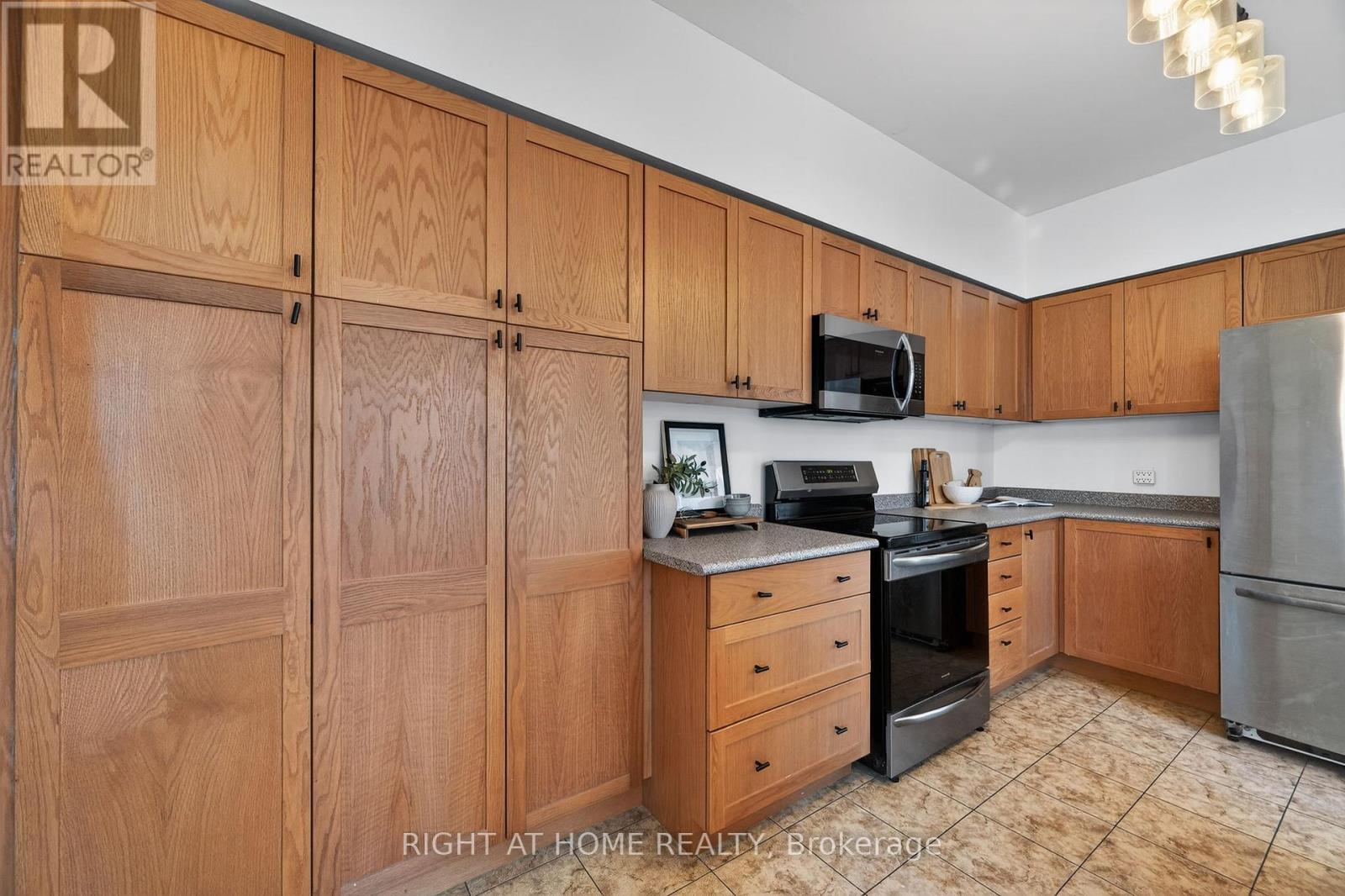 12 - 1070 Glenbourne Drive, Oshawa, Ontario  L1K 0L1 - Photo 14 - E12916276