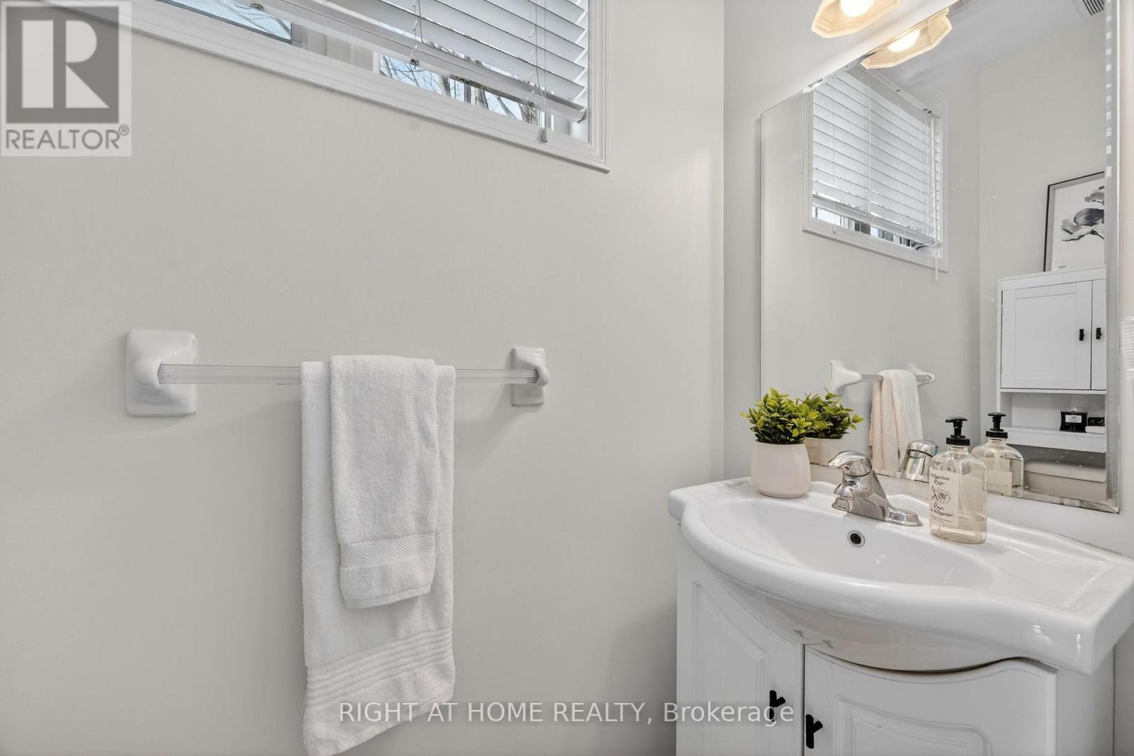 12 - 1070 Glenbourne Drive, Oshawa, Ontario  L1K 0L1 - Photo 4 - E12916276