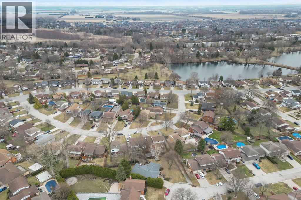 912 Varsity Crescent, Sarnia, Ontario  N7S 4W2 - Photo 47 - 26006119