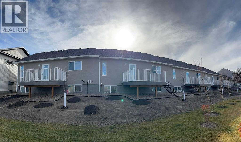 419 Meadowlark Way, Vulcan, Alberta  T0L 2B0 - Photo 3 - A2228029