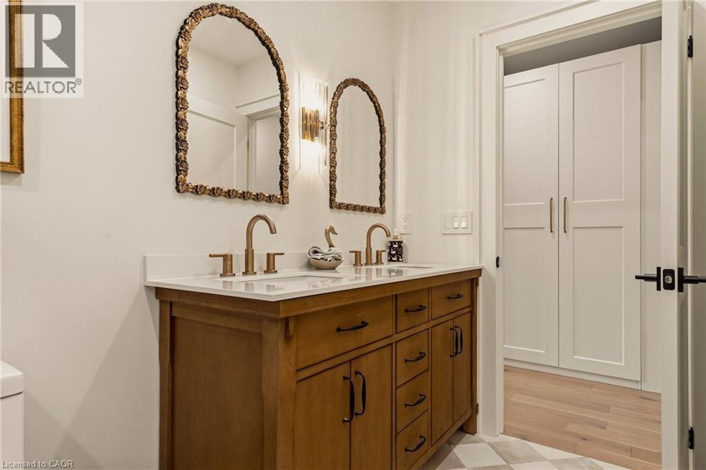 30 Matilda Street N, Dundas, Ontario  L9H 2Z1 - Photo 35 - 40813719