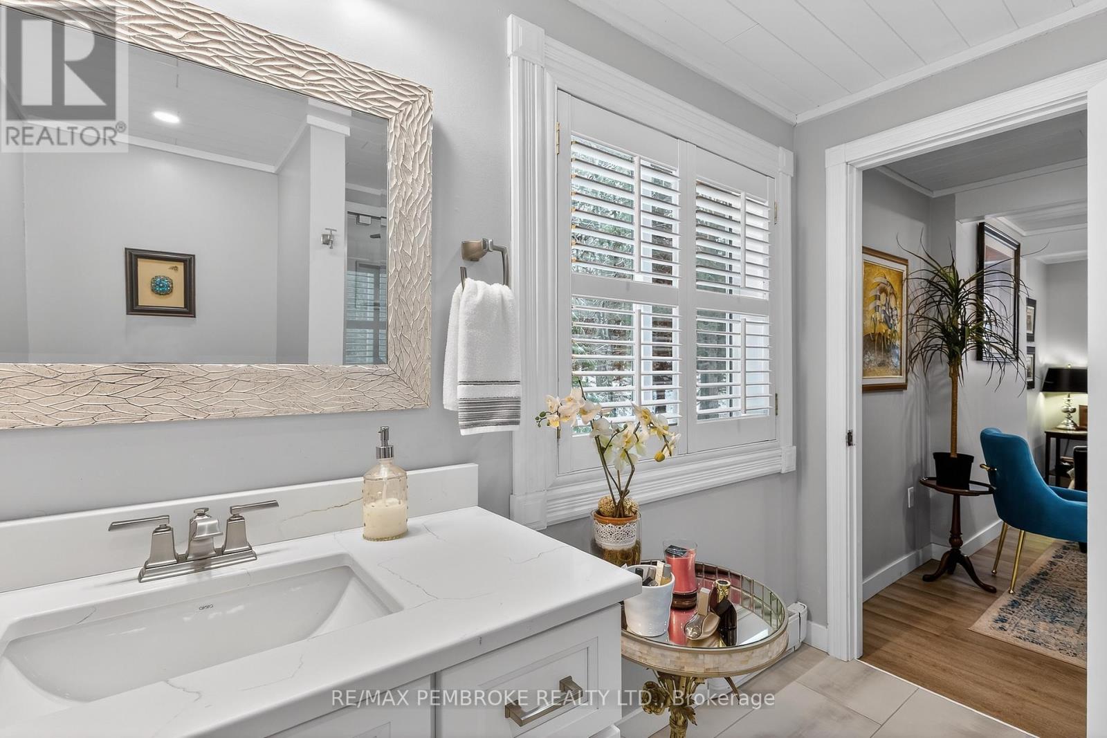 666 Doran Road, Petawawa, Ontario  K8A 6W7 - Photo 22 - X12916334