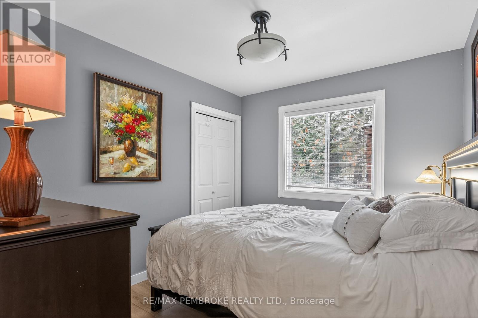 666 Doran Road, Petawawa, Ontario  K8A 6W7 - Photo 26 - X12916334