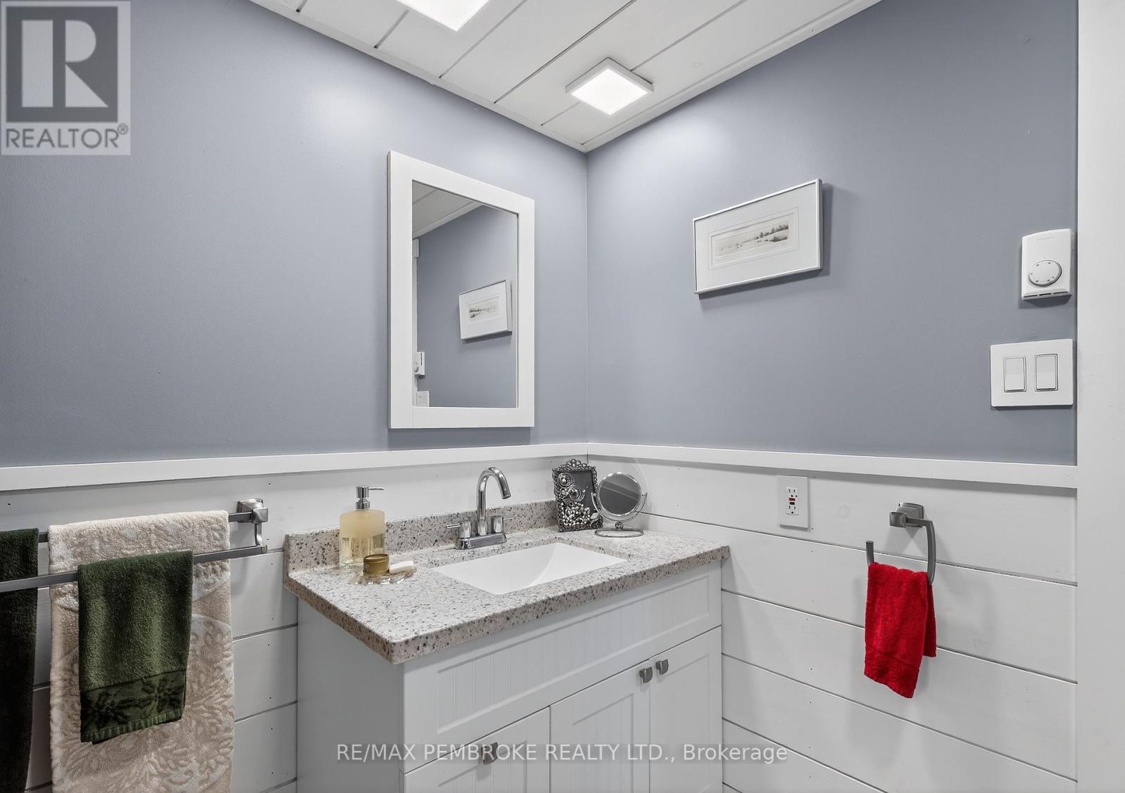 666 Doran Road, Petawawa, Ontario  K8A 6W7 - Photo 40 - X12916334