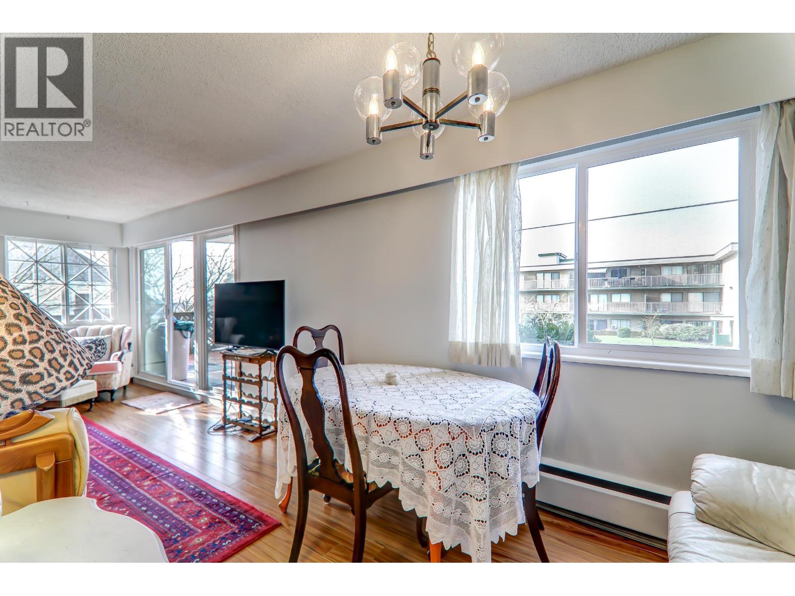 103 327 Ninth Street, New Westminster, British Columbia  V3M 3V8 - Photo 7 - R3102320