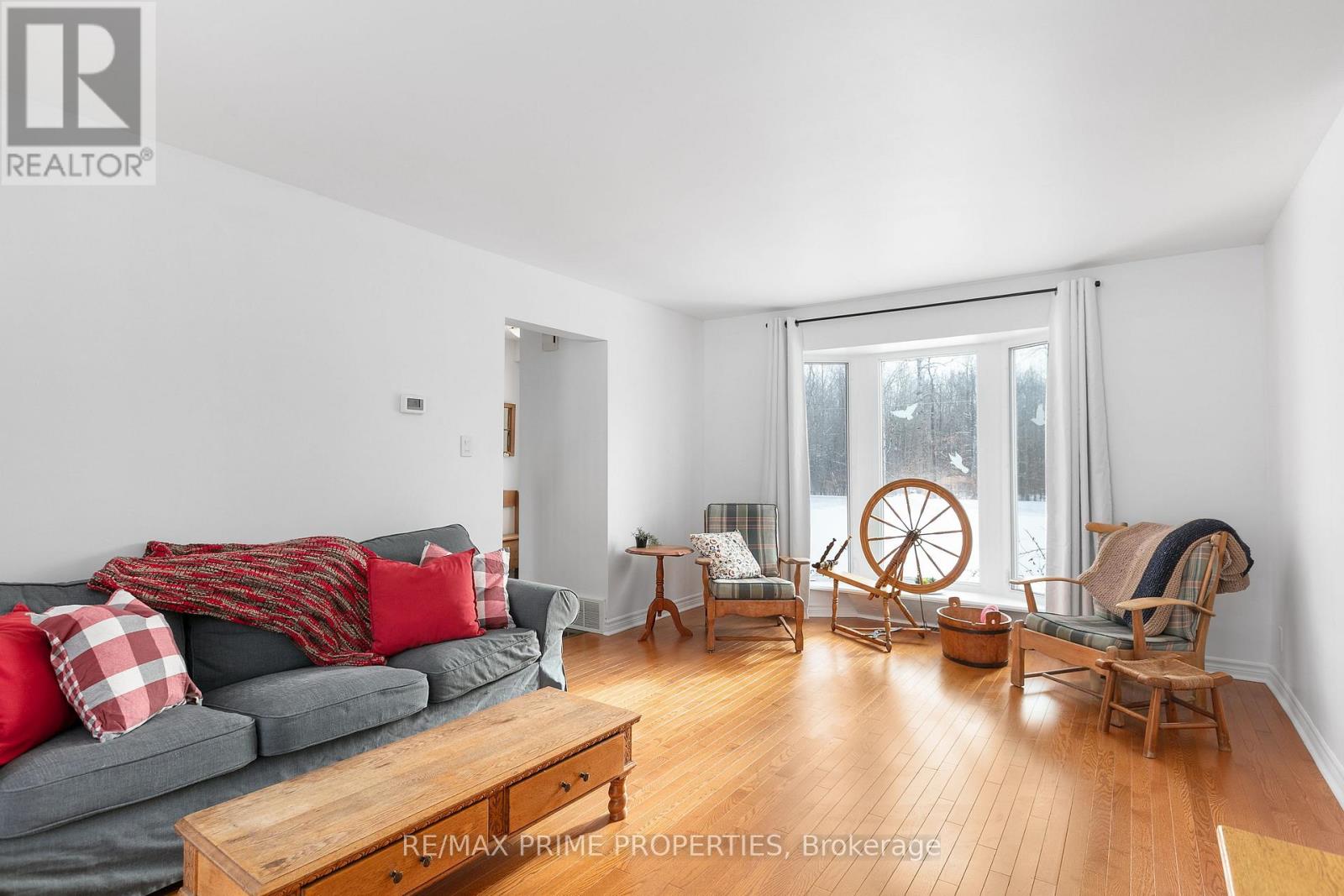 13475 Crump Road, North Dundas, Ontario  K0C 1H0 - Photo 8 - X12916240