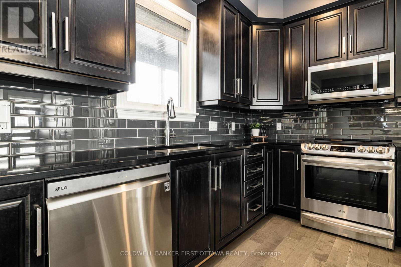 120 Stirling Crescent, North Grenville, Ontario  K0G 1J0 - Photo 13 - X12916266