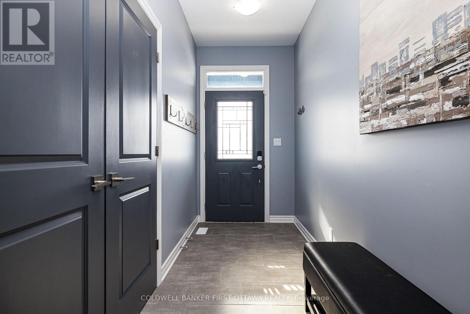 120 Stirling Crescent, North Grenville, Ontario  K0G 1J0 - Photo 5 - X12916266