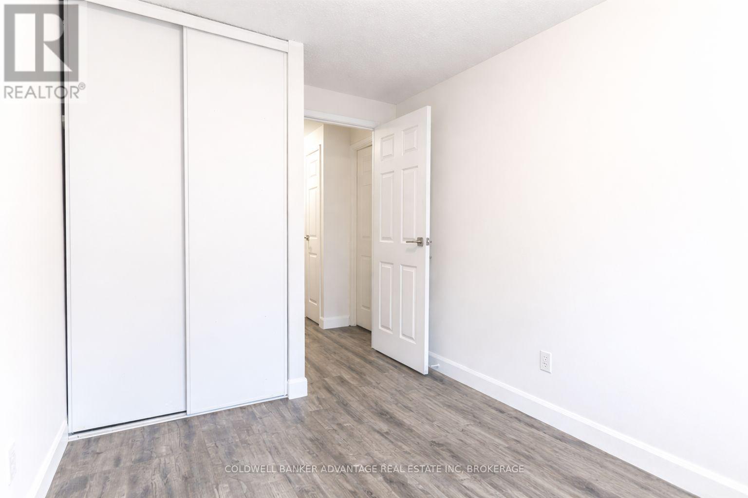 5815 Swayze Drive, Niagara Falls, Ontario  L2J 3W3 - Photo 15 - X12916352