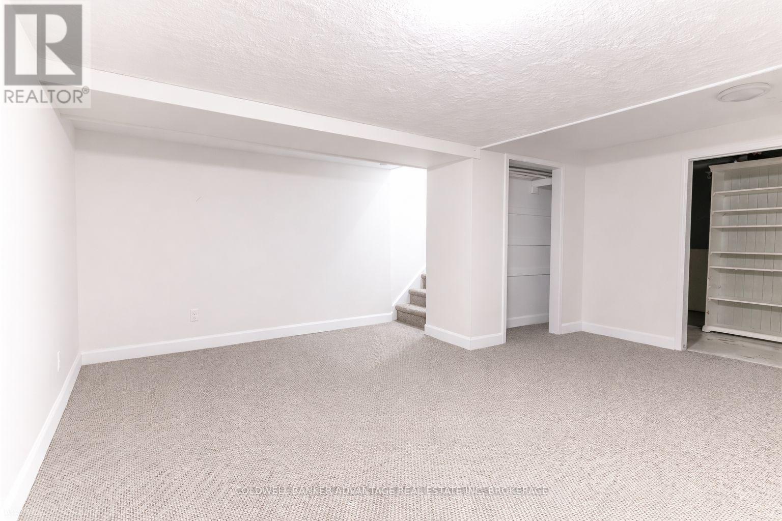 5815 Swayze Drive, Niagara Falls, Ontario  L2J 3W3 - Photo 17 - X12916352